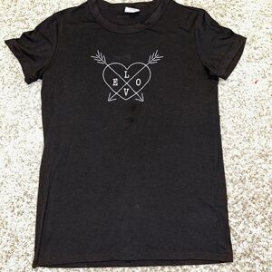 WOMENS SHIRT -LULAROE-LIV Graphic TEE-COTTON POLYESTER -LOVE-SIZE S